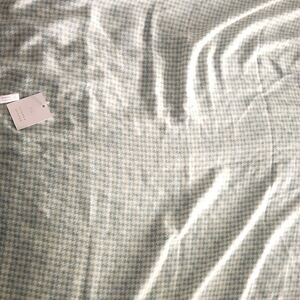 NWT Lauren Conrad shawl